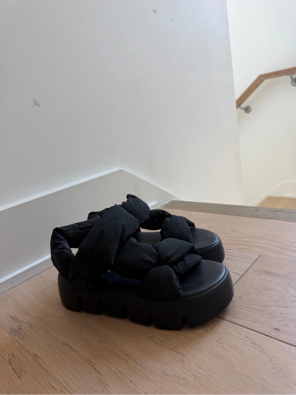 Steve Madden Black Knotted Platform Sandals